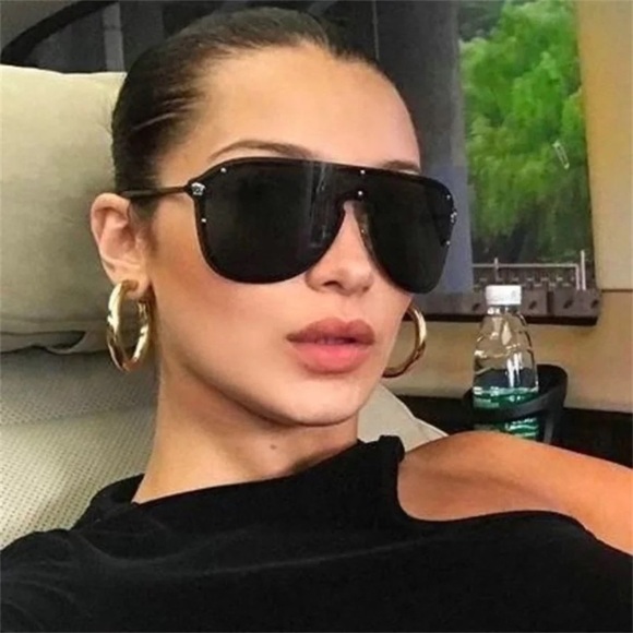 18K Gold Plated Large Hoop Earrings - Picture 5 of 8